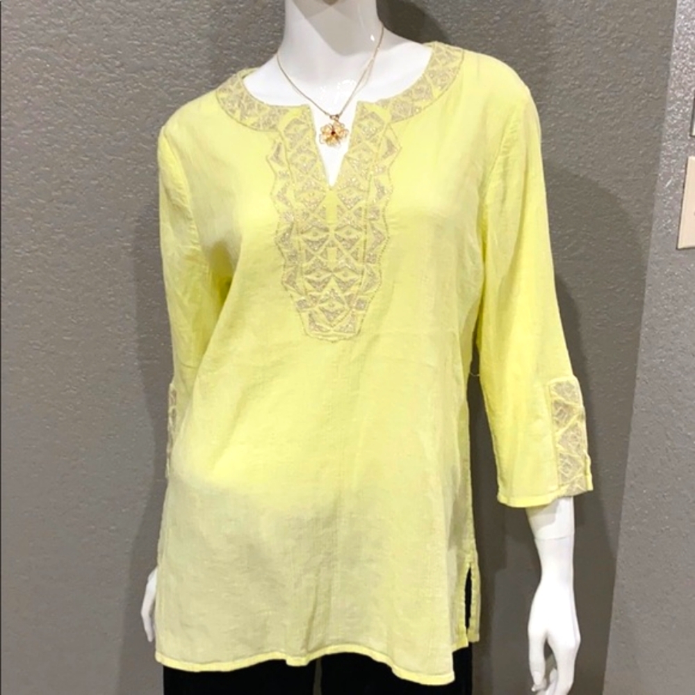 Chico’s pullover cotton embroidered top Size 2